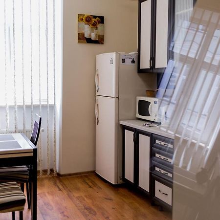 Apartment On Valova Street Lviv Buitenkant foto
