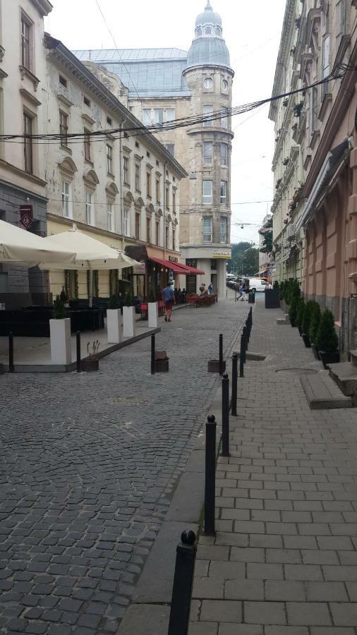 Apartment On Valova Street Lviv Buitenkant foto