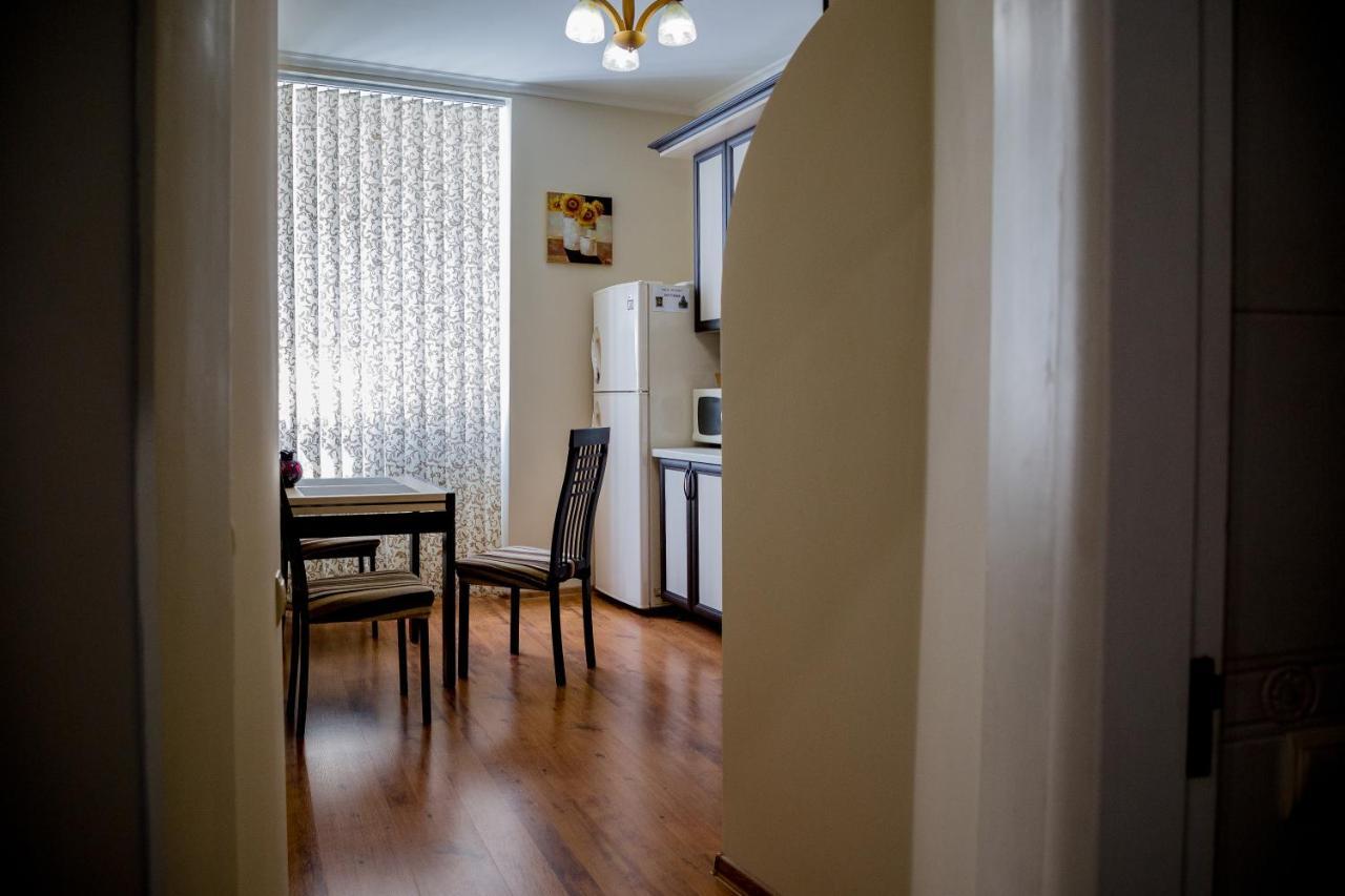 Apartment On Valova Street Lviv Buitenkant foto