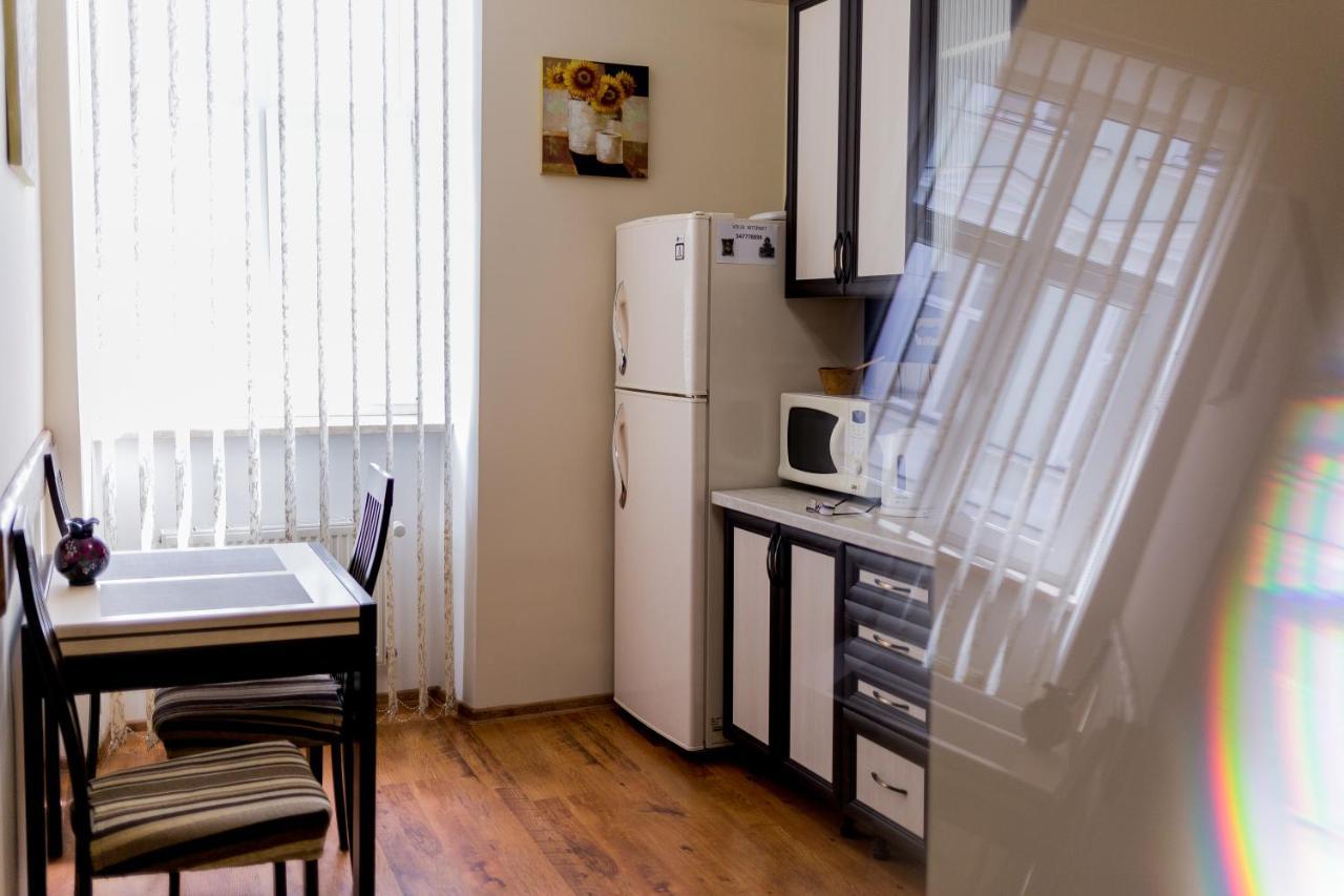 Apartment On Valova Street Lviv Buitenkant foto