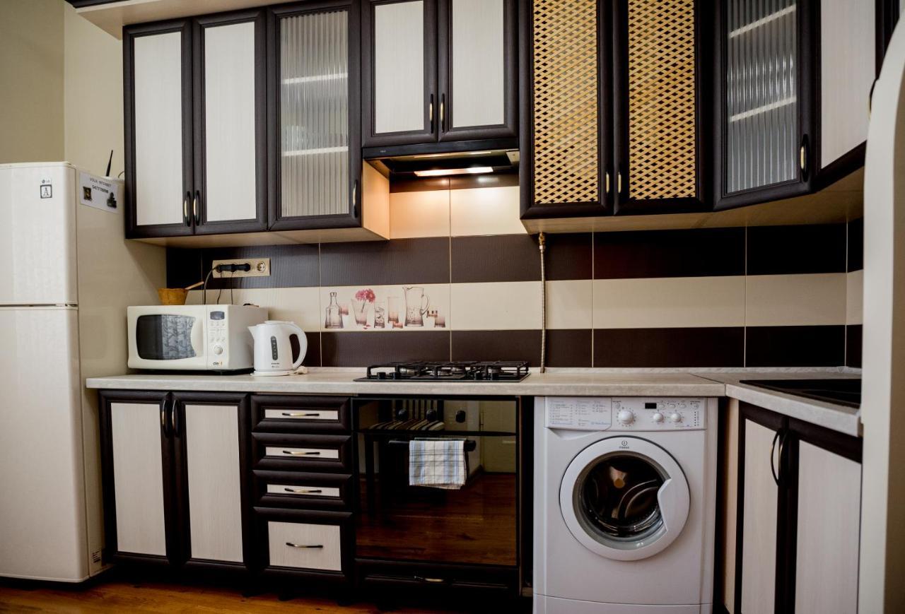 Apartment On Valova Street Lviv Buitenkant foto