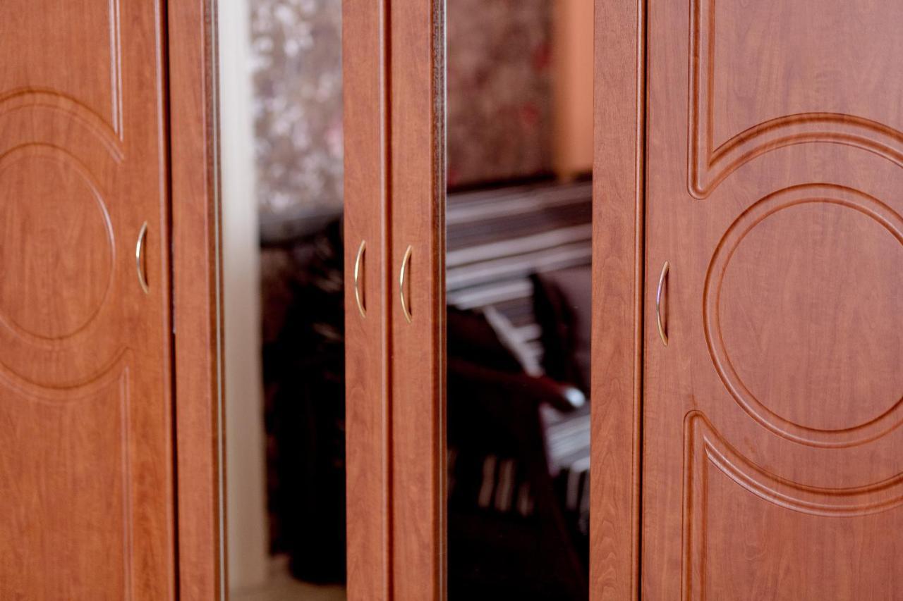 Apartment On Valova Street Lviv Buitenkant foto