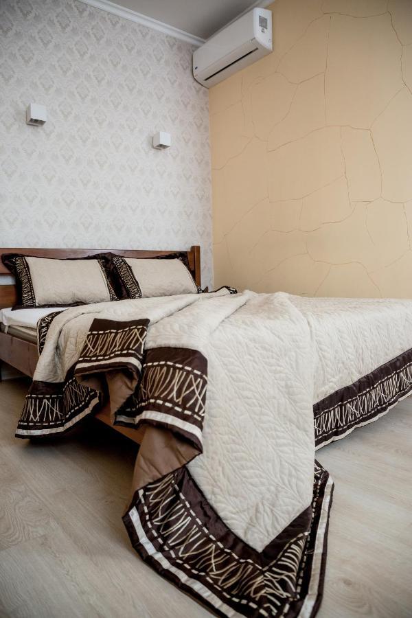Apartment On Valova Street Lviv Buitenkant foto